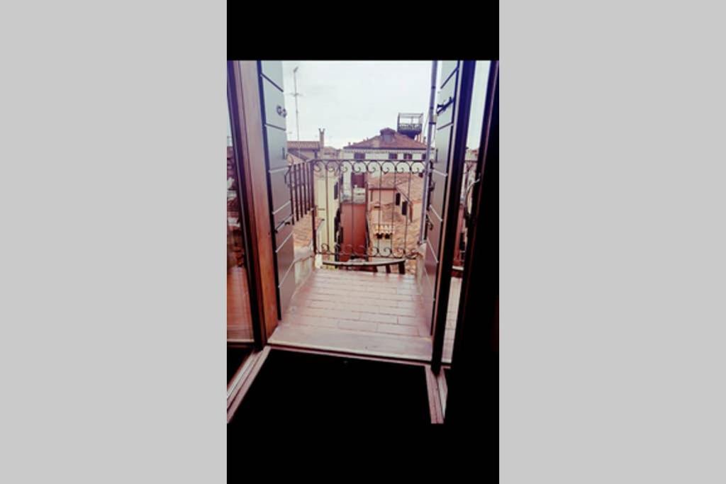 Large Top 3 Rooms Flat Central Rialto ヴェネツィア エクステリア 写真
